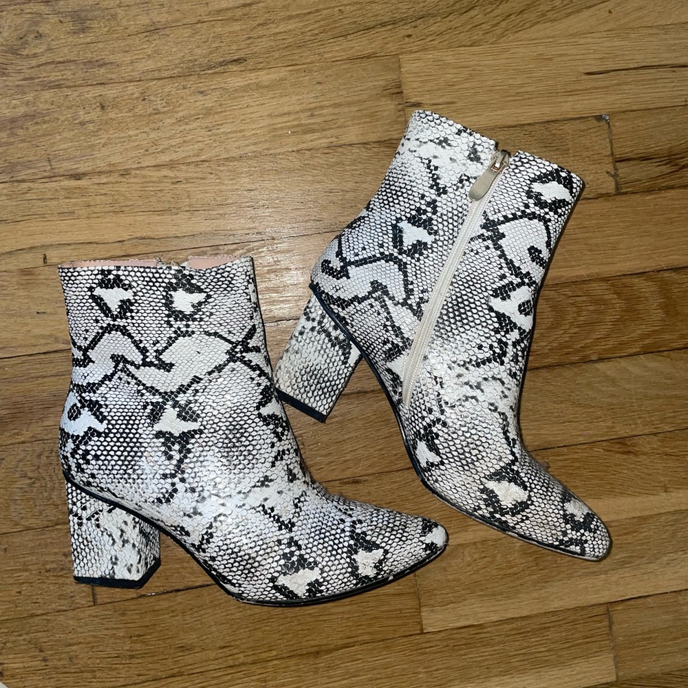 Wetkiss Women's Snakeskin Ankle Boots